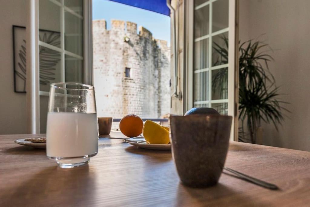 Lesehan Appartement Aigues Mortes Vue Remparts Екстериор снимка